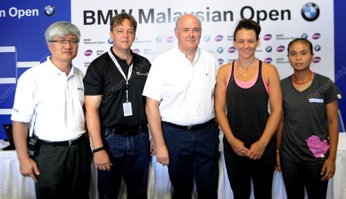 KL02_01032015_TENNIS_BMW