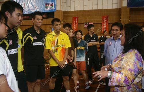 ROSMAH MANSOR