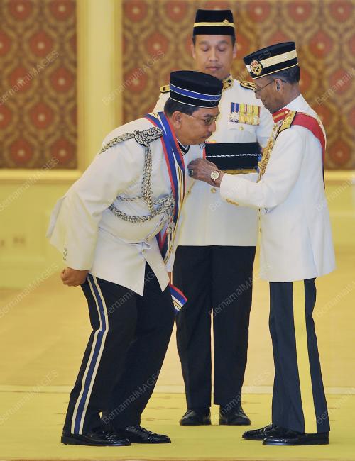 KL02_01112016_AGONG