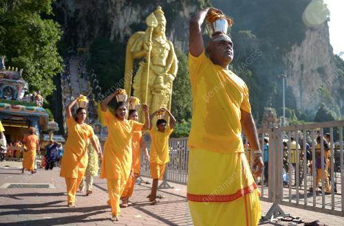 KL02_02022015_THAIPUSAM