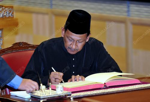 KL02_02052012_SUMPAH