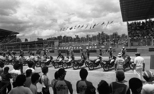 KL02_02072015_GRAND_PRIX