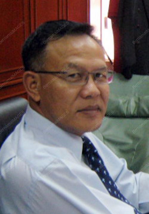 KL02_02122014_FUAD_HASSAN