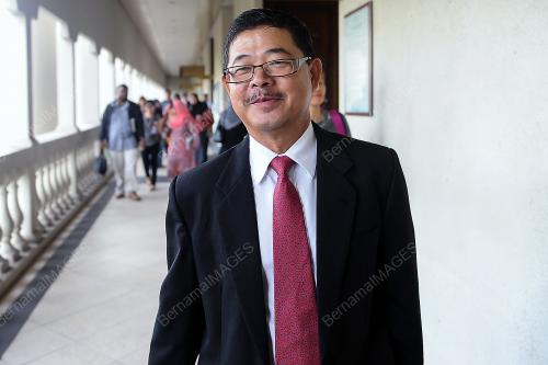 KL02_02122016_MAHKAMAH