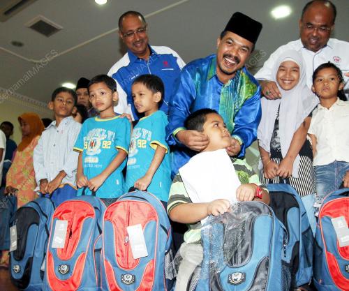 JAMIL KHIR BAHAROM