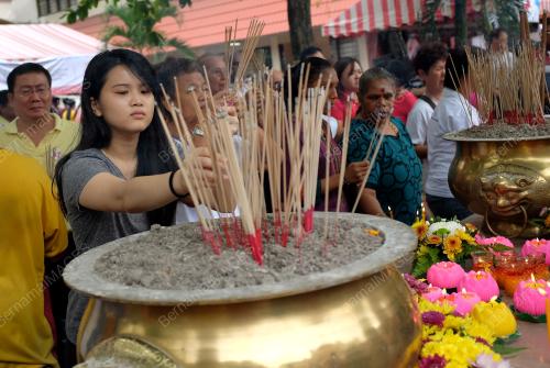 KL02_03052015_WESAK
