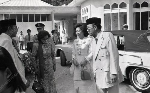 RAJA PERMAISURI AGONG