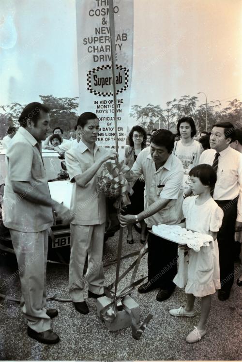 TAN SRI LING LIONG SIK