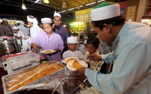 KL02_03082013_UPTOWN_YATIM