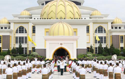 AL-SULTAN ABDULLAH RI'AYATUDDIN AL-MUSTAFA BILLAH