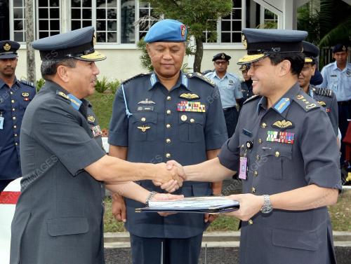RODZALI DAUD