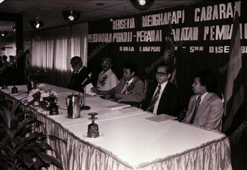 KL02_03121980_SUHAIMI