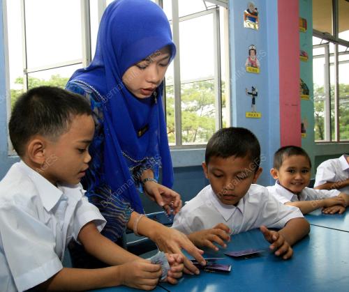 SEKOLAH