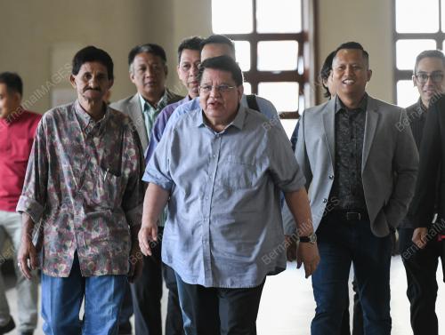 DATUK SERI TENGKU ADNAN TENGKU MANSOR