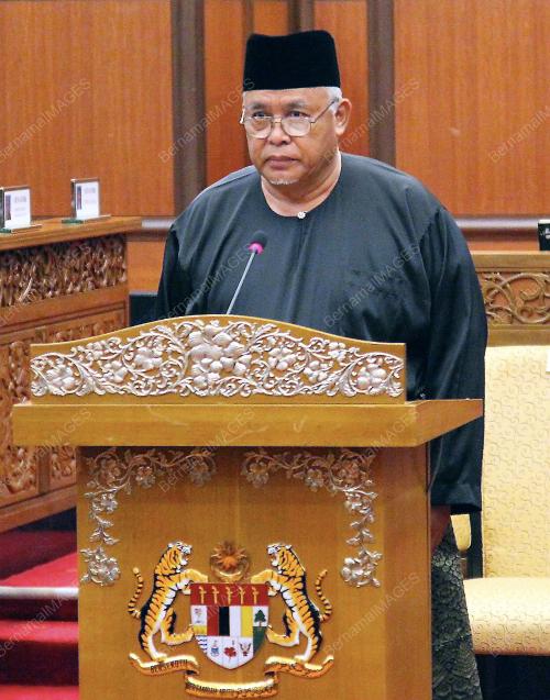 ANGKAT SUMPAH