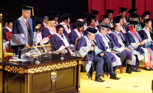 RAJA DR NAZRIN SHAH