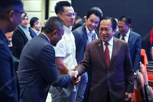 DATUK SERI AHMAD MASLAN