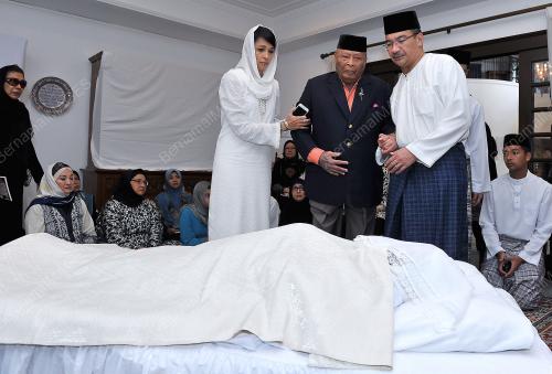 KL02_04102014_JENAZAH