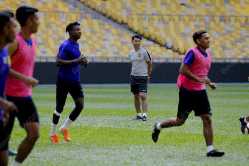 KL02_04102019_BOLA_BN201910033203
