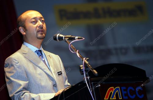 MUKHRIZ MAHATHIR
