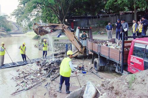 KL02_05022016_LEE_DBKL_SAMPAH