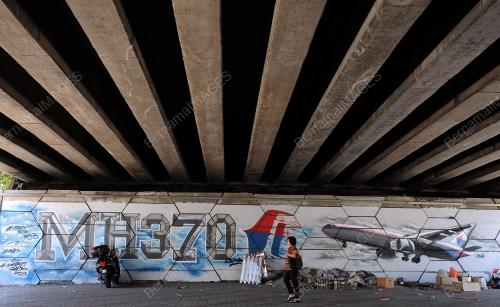KL02_05032015_MH370