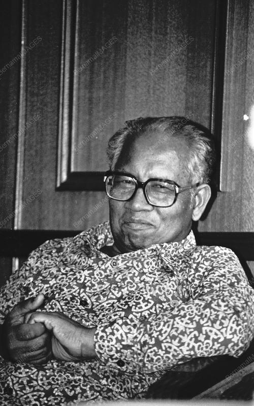 KL02_05102015_SALLEH_ABAS
