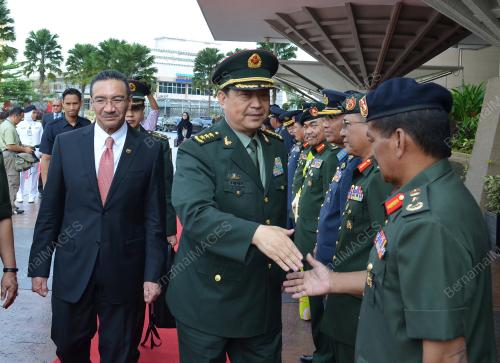 KL02_05112015_KUNJUNGAN