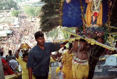 KL02_06012016_THAIPUSAM