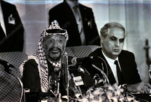 SIDANG AKHBAR YASSER ARAFAT