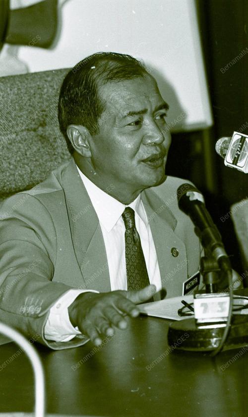 KL02_060490_SIDANG_AKHBAR