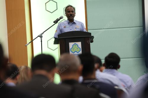 V SIVAKUMAR