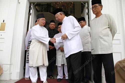 KL02_06062015_NAJIB_ZIARAH