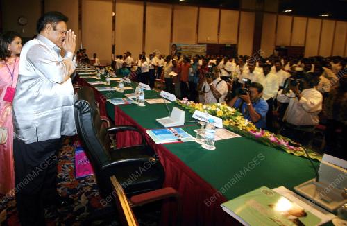 SAMY VELLU