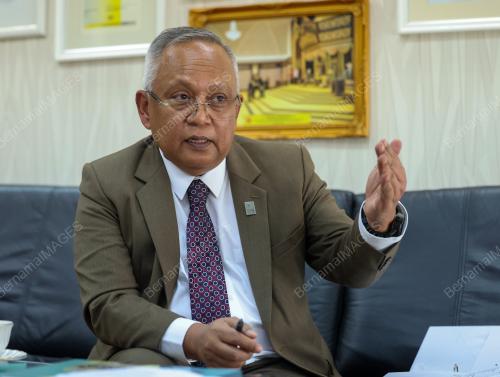 DATUK AR AZMAN MD HASHIM