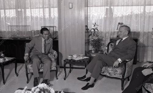 DR. MAHATHIR MOHAMAD