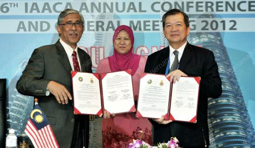 KL02_06102012_IAACA_MOU
