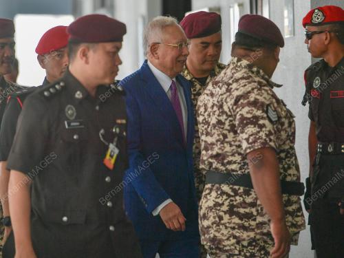 DATUK SERI NAJIB TUN RAZAK