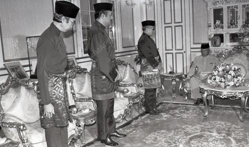 KL02_07012015_AGONG_DUTABARU