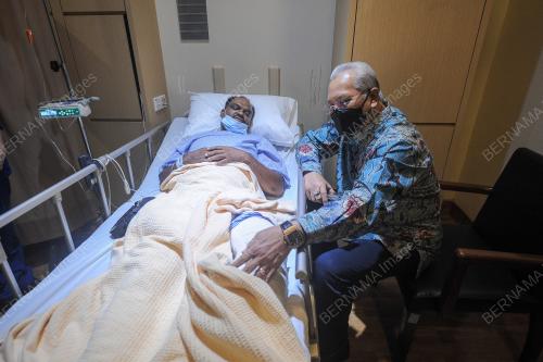 TAN SRI ANNUAR MUSA