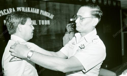 KL02_070590_PENGANUGERAHAN