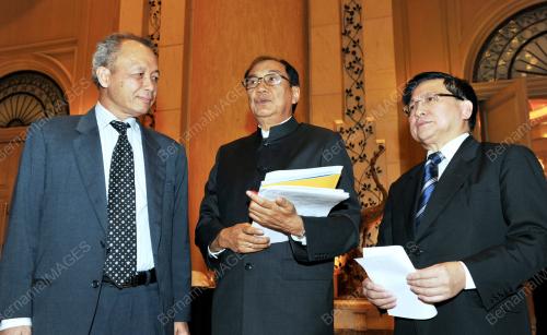 TUN ZAKI AZMI
