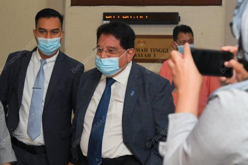 DATUK SERI TENGKU ADNAN TENGKU MANSOR 