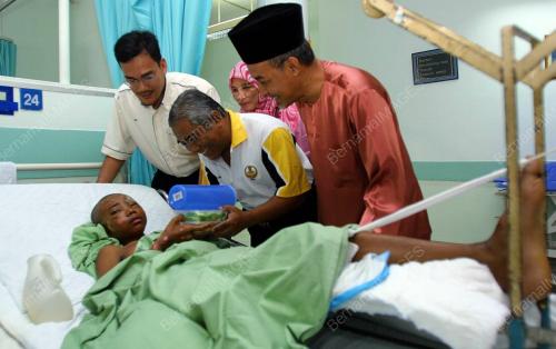 DATUK DR ABDUL RAZAK KECHIK