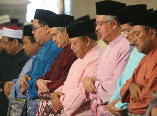TUANKU SYED SIRAJUDDIN SYED PUTRA JAMALULLAIL