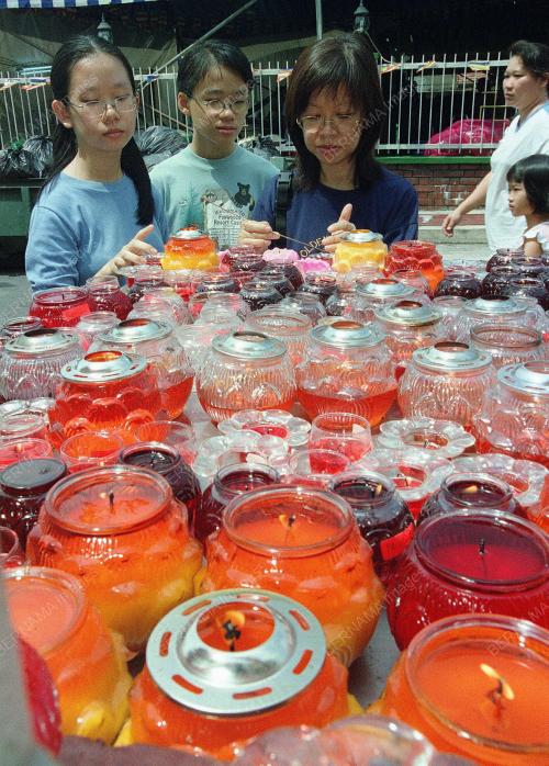 HARI WESAK
