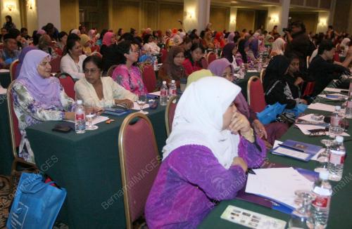 NOORUL AINUR MOHD NUR