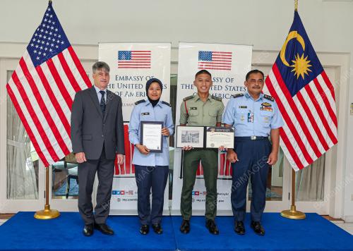 KADET MALAYSIA KE AKADEMI TENTERA AS
