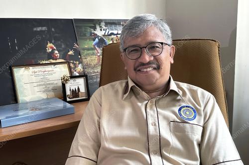 PROF MADYA DR MOHD SAMSUDIN