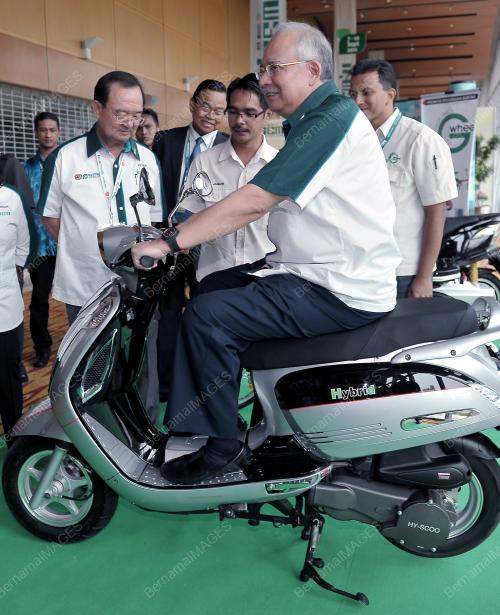 DATUK SERI MOHD NAJIB TUN RAZAK